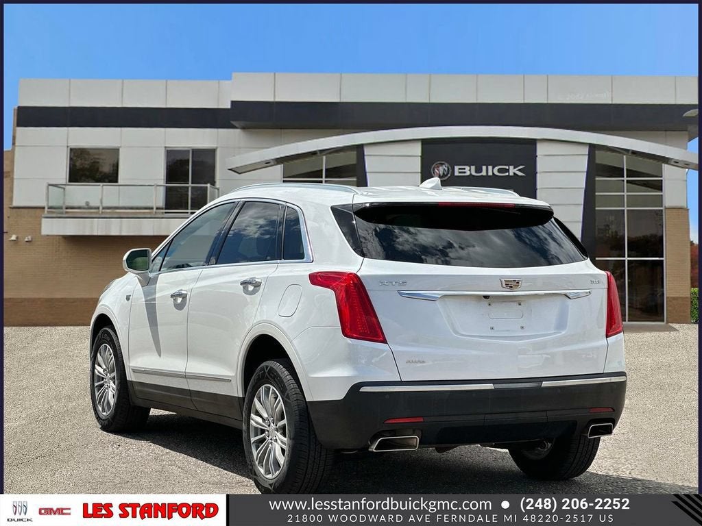 2018 Cadillac XT5 — interior view